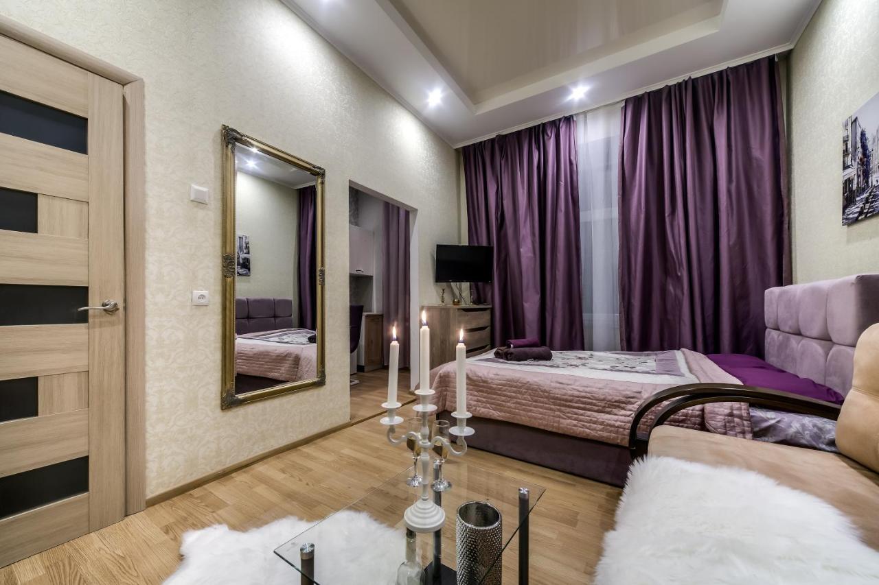 Historic Apartmets Lviv Buitenkant foto